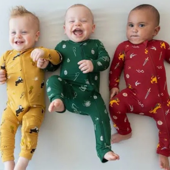 Kyte BABY Zippered Footie in
Gryffindor / About Harry Potter x Kyte BABY - Picture 6 of 7